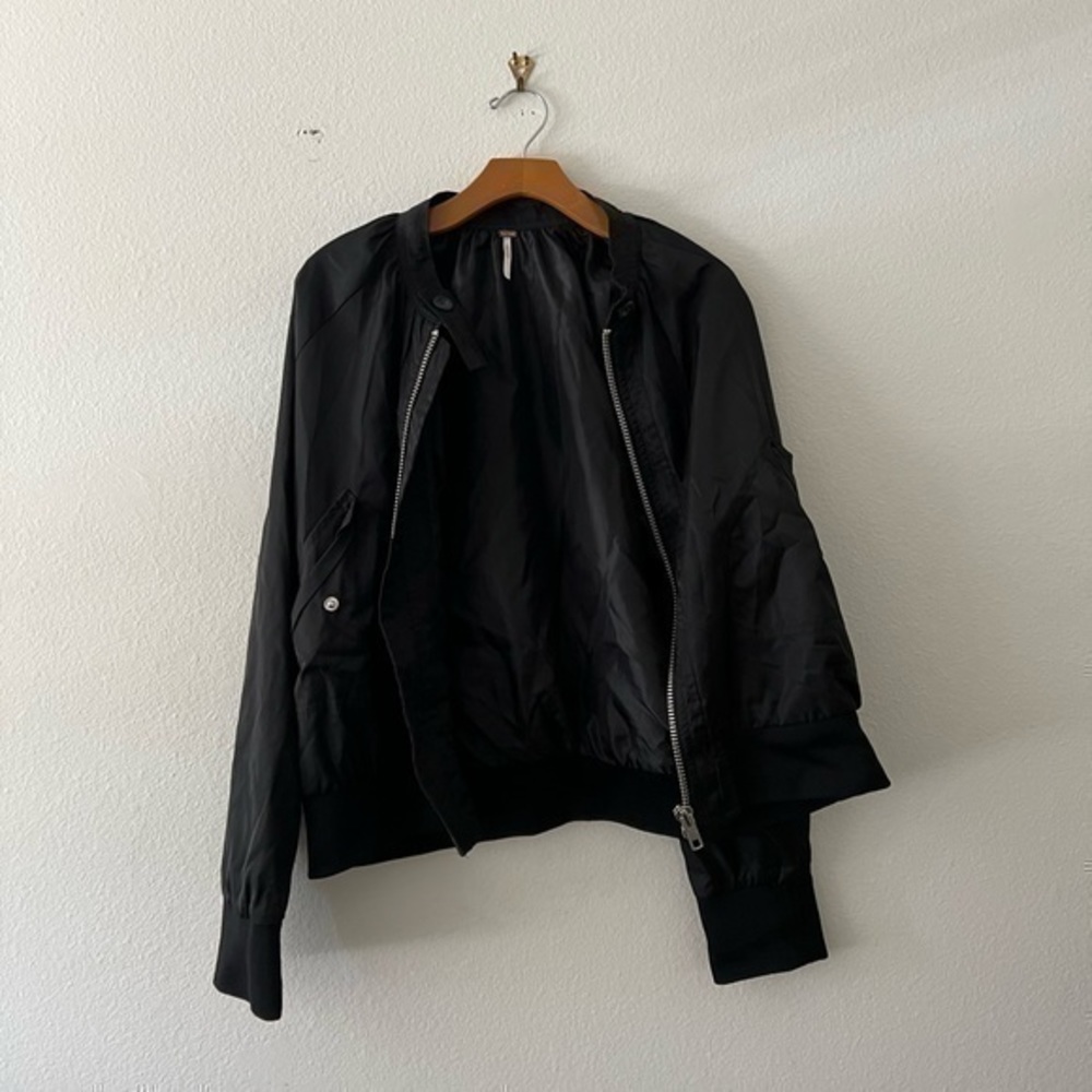 FREE PEOPLE JACKET SIZE LARGE